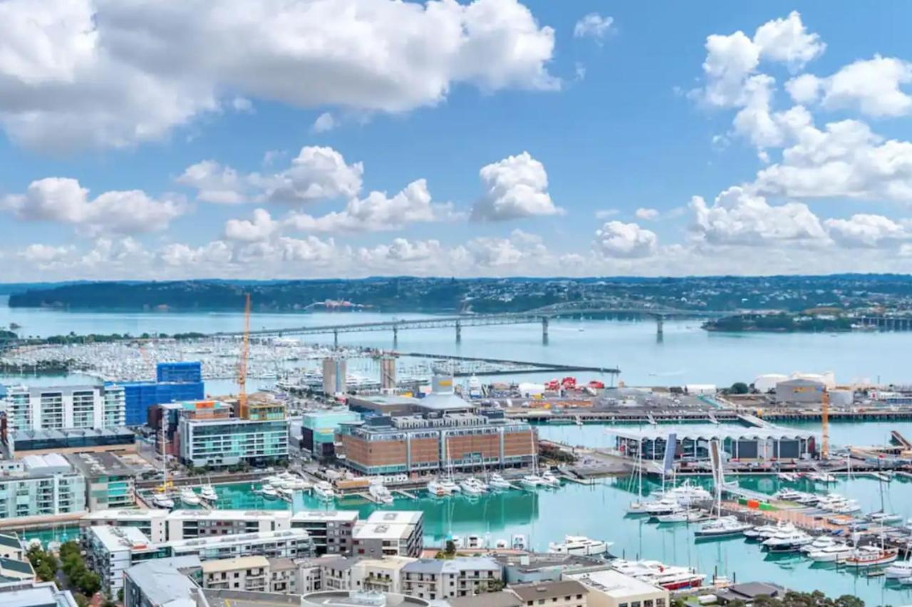Magnificent Harbour View Skytower View Apartment In Cbd Auckland Exterior foto