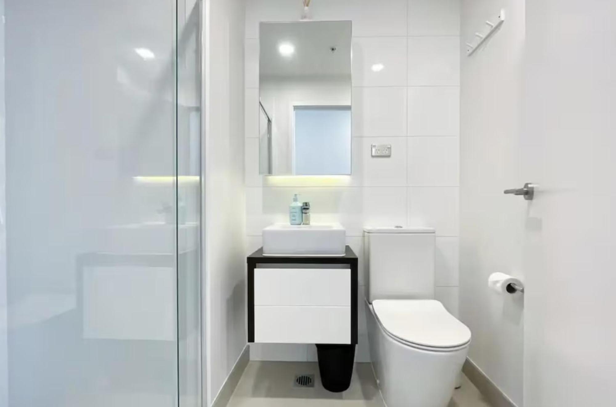 Magnificent Harbour View Skytower View Apartment In Cbd Auckland Exterior foto