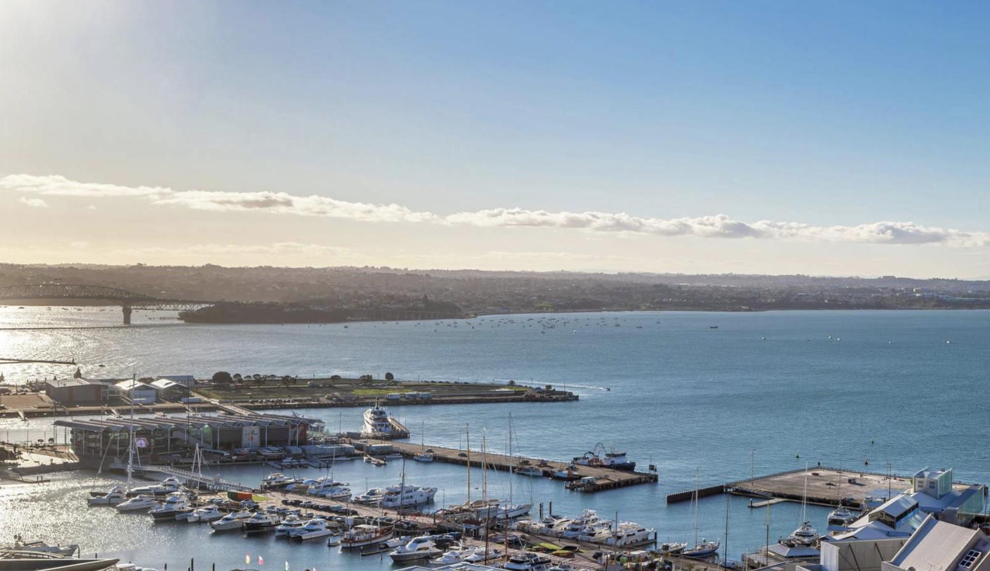 Magnificent Harbour View Skytower View Apartment In Cbd Auckland Exterior foto