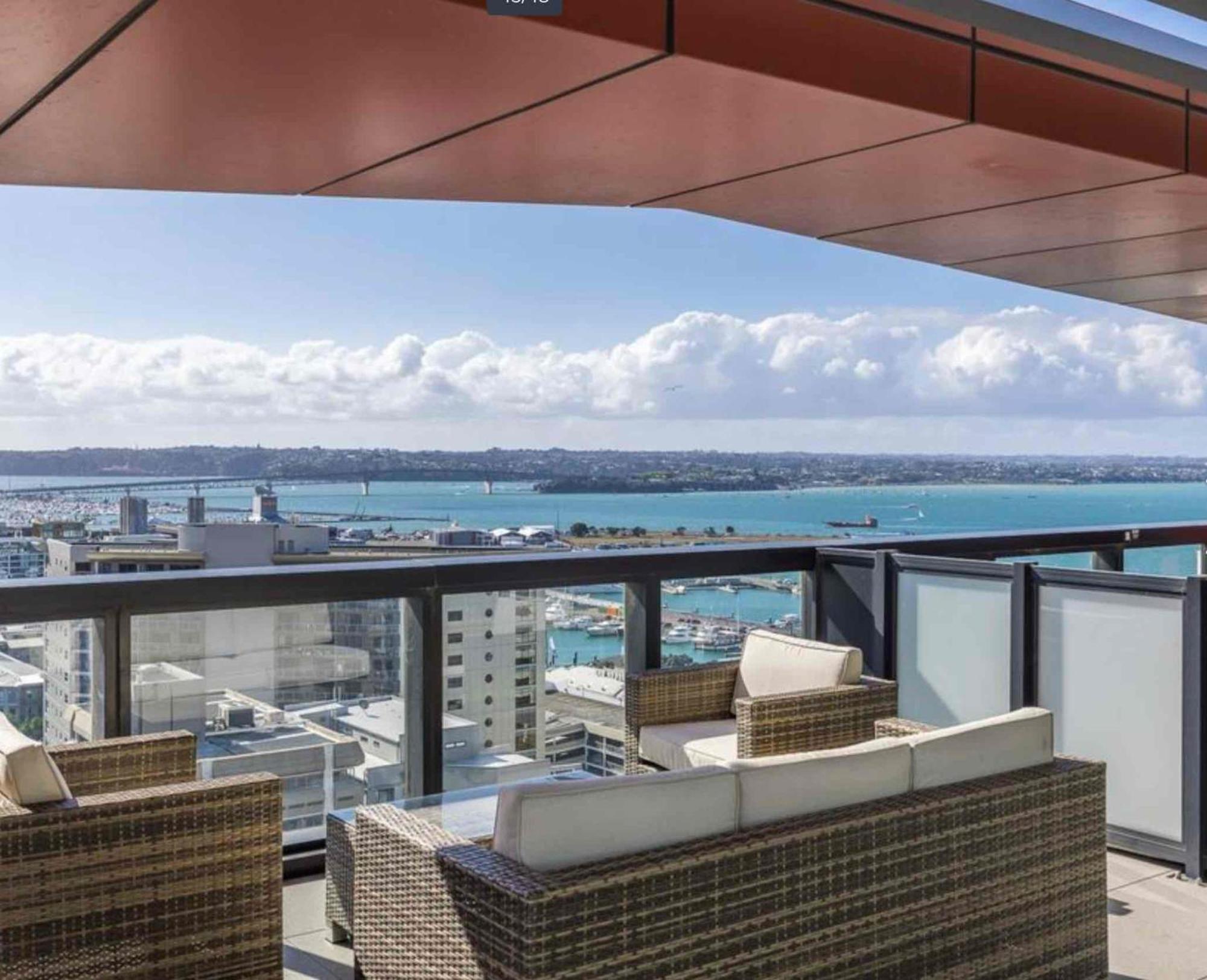 Magnificent Harbour View Skytower View Apartment In Cbd Auckland Exterior foto